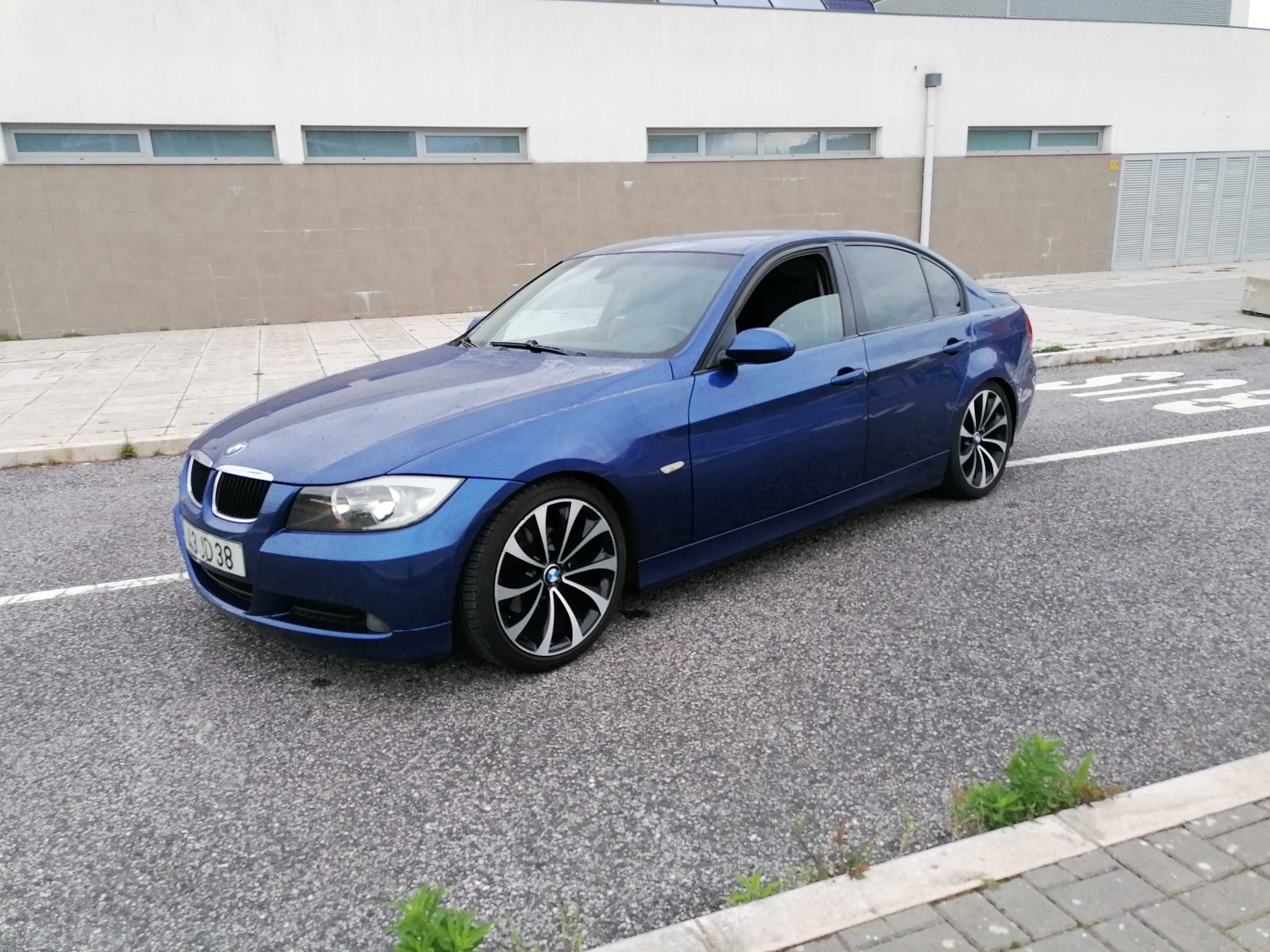 BMW E90 318D/320D