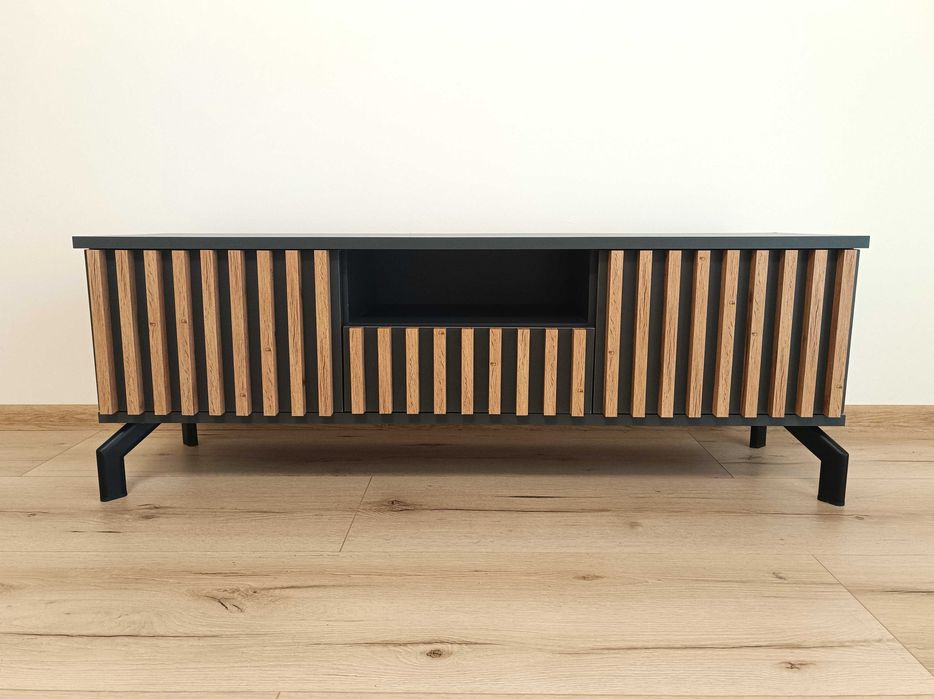 Szafka RTV z lamelami