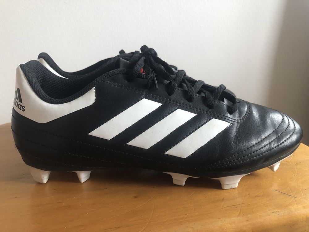 Buty adidas piłkarskie