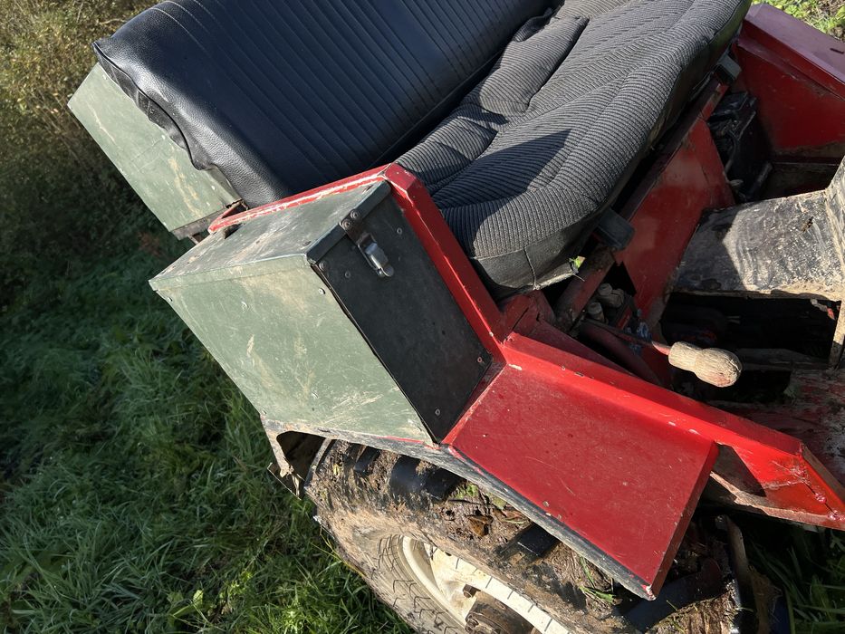 Продам хороший , потужний  економний трактор