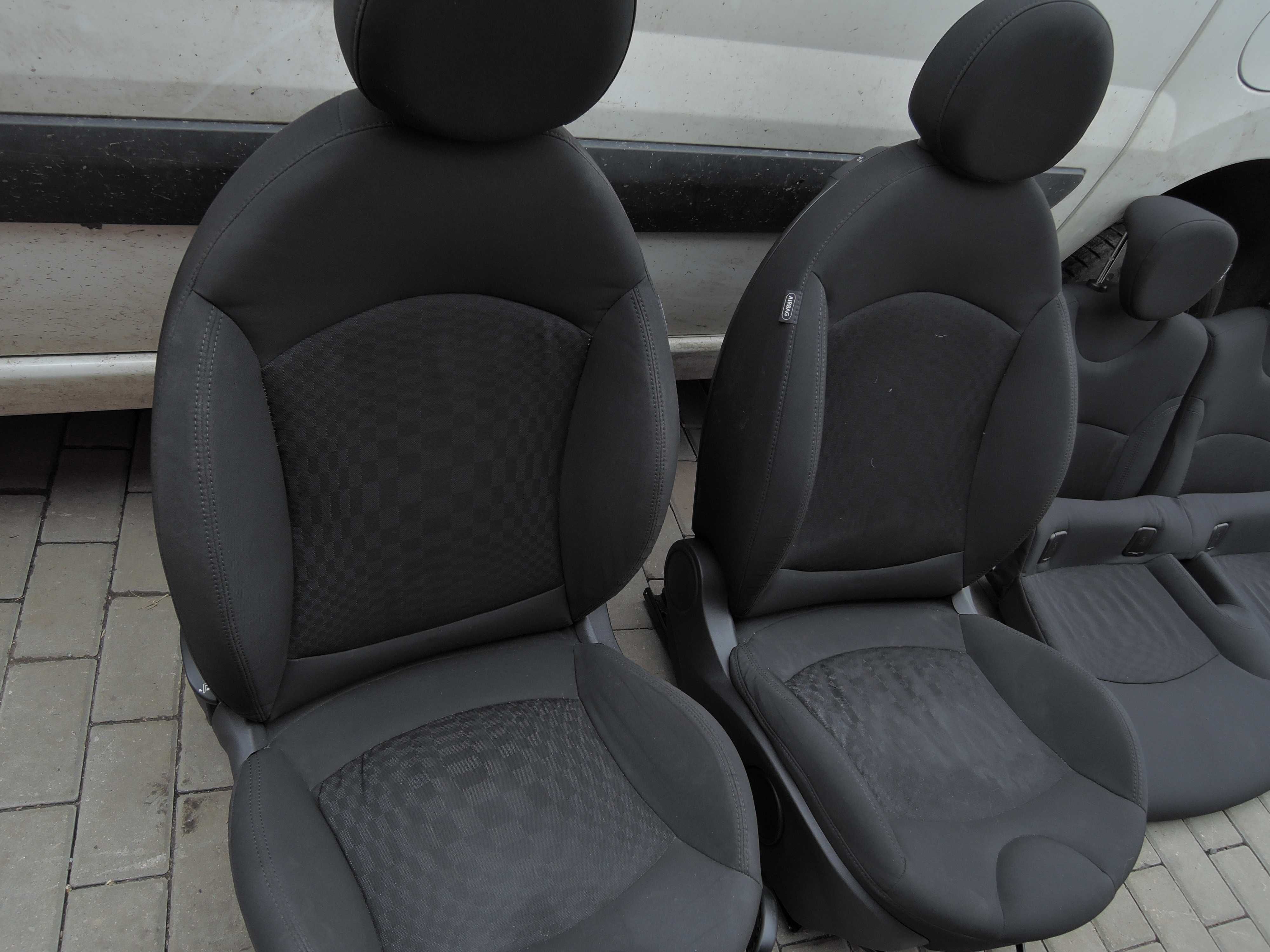 Mini Cooper S R56  Fotele Kanapa    europa   komplet
