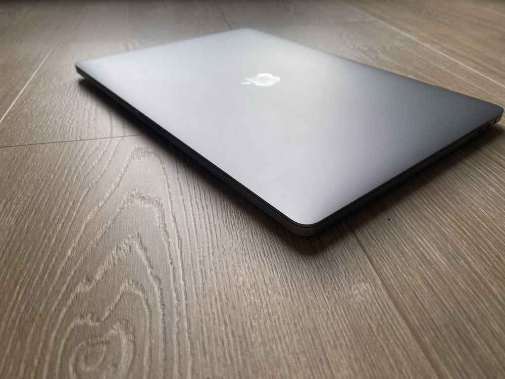 MACBOOK PRO 16” 2.3GHz (i9)/16GB/1TB SSD/Radeon Pro 5500M 4 GB
