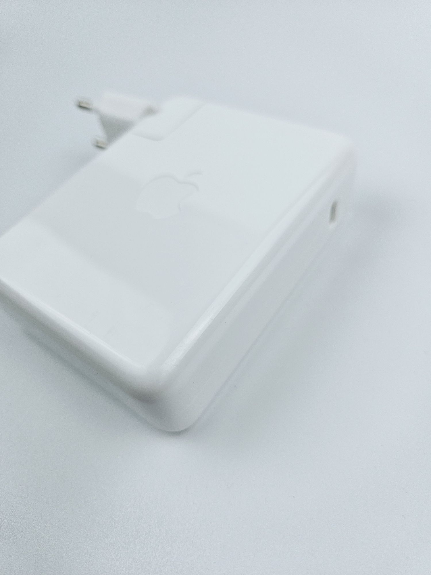 Б.У Блок живлення Арple A2452 140W MacBook Pro питания для макбук мак