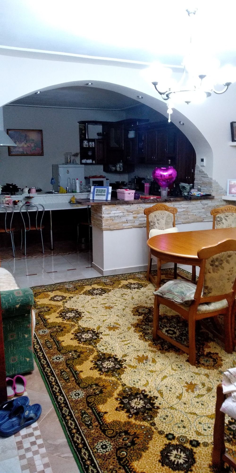Продається  гарний та уютний будинок в м.Берегово
