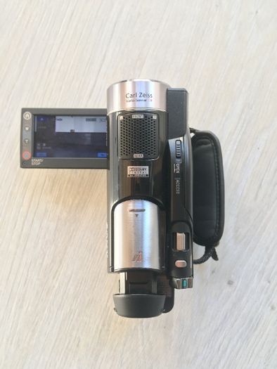 Sony Handycam HDR-UX10