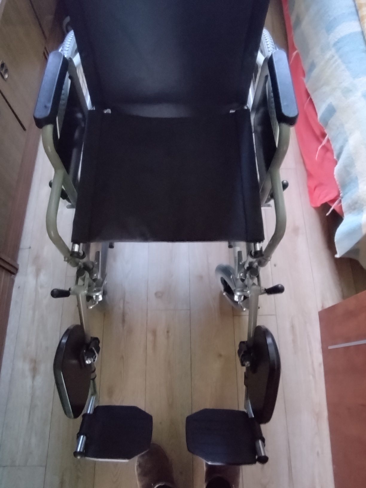 Wózek inwalidzki nowy