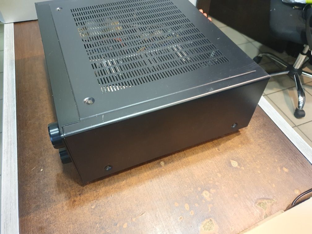 Amplituner Sony STR-DB825
