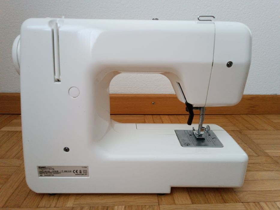 Швейна машинка Fust Novomatic NM2001q