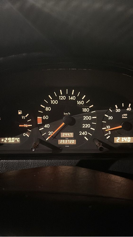 Mercedes w202.  C180