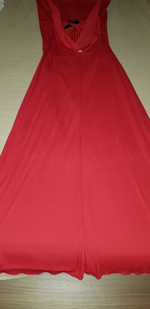 Vestido vermelho comprido