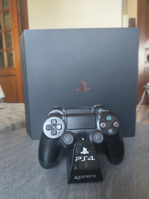 Ps4 em ótimo estado
