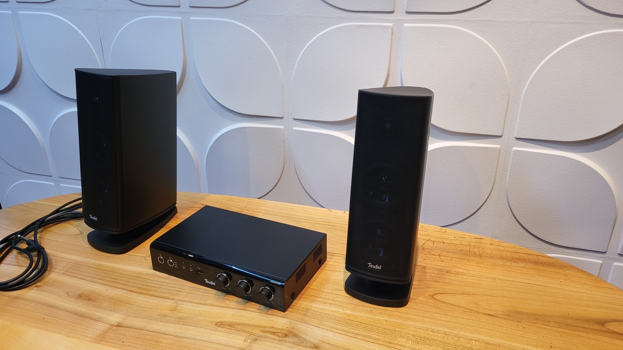 Teufel cb 200 цап підсилювач з колонками