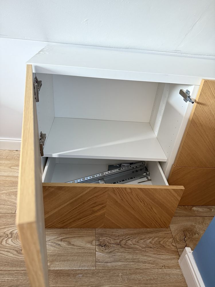 Nowoczesna szafka IKEA – wisząca lub stojąca – elegancki design