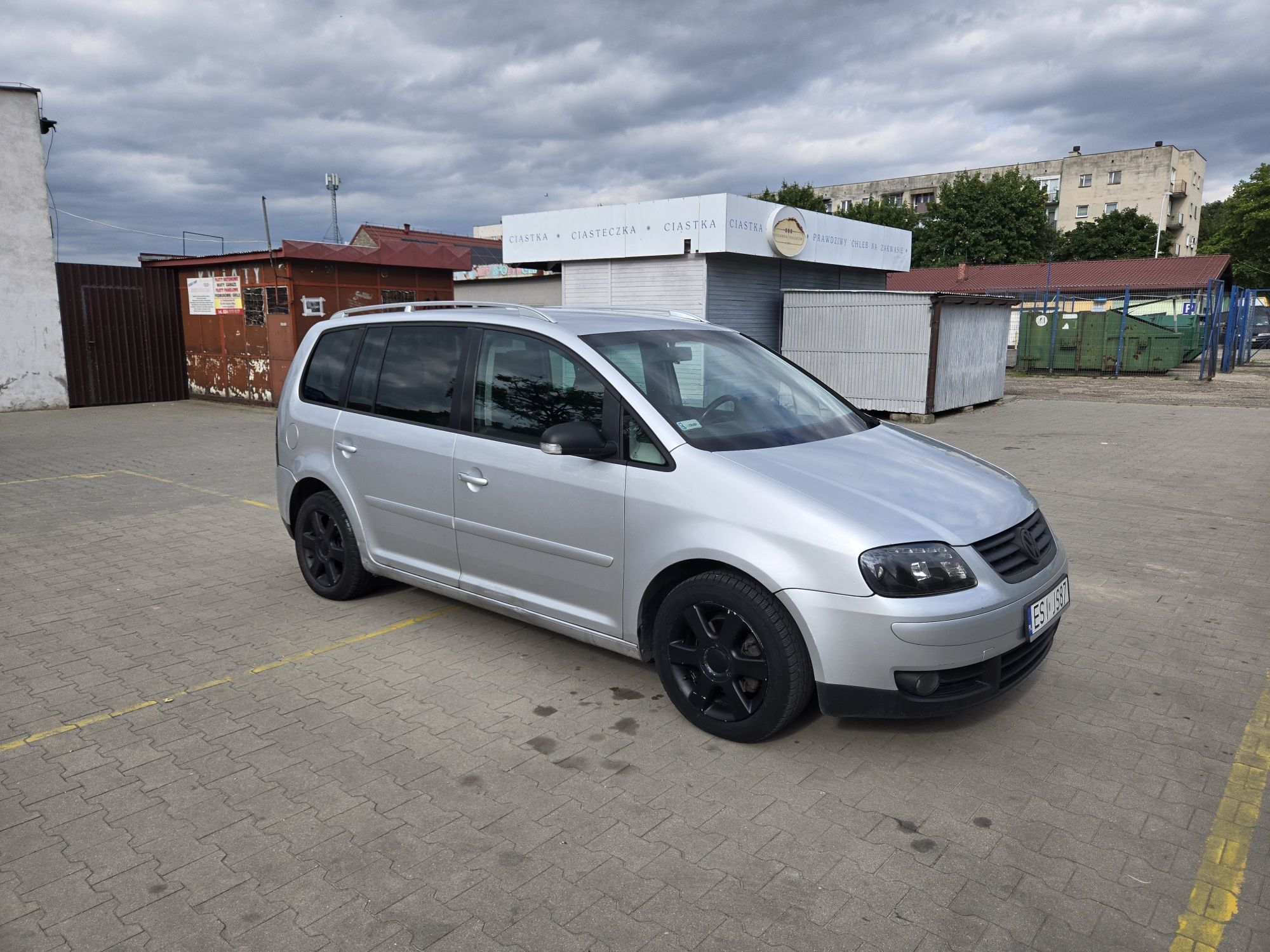 Vw touran automat 2.0 tdi 7 osobowy