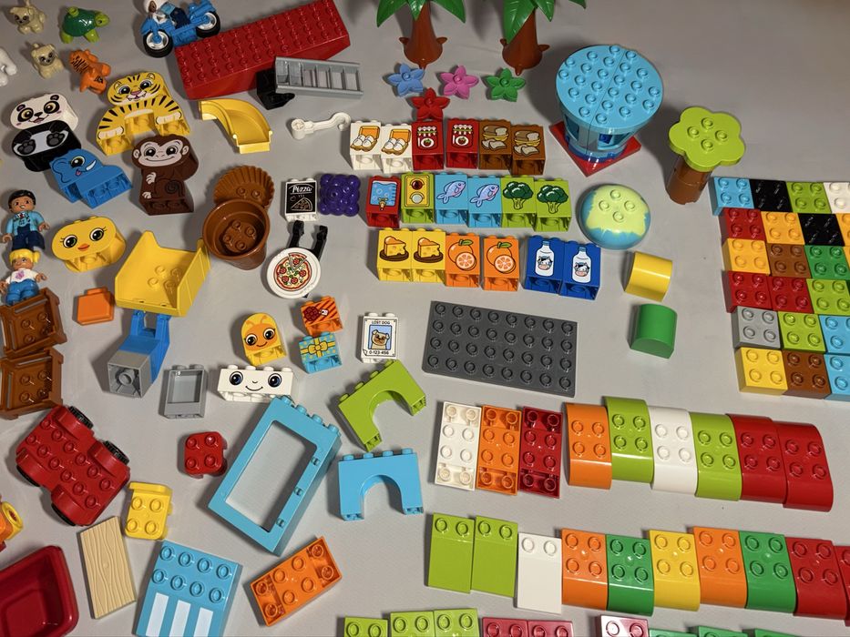 Lego Duplo, ponad 200 szt. + GRATIS Cobi 130 szt