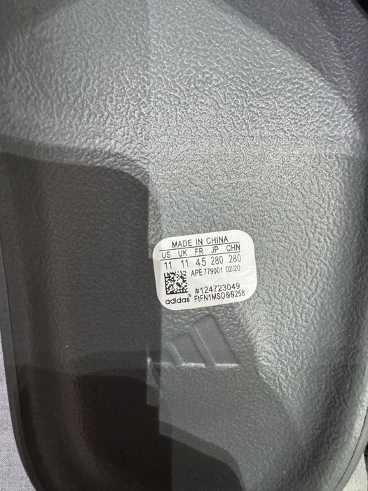 Сланци, тапки, шльопанці Adidas. Оригінал. Р 45 (28 см)
