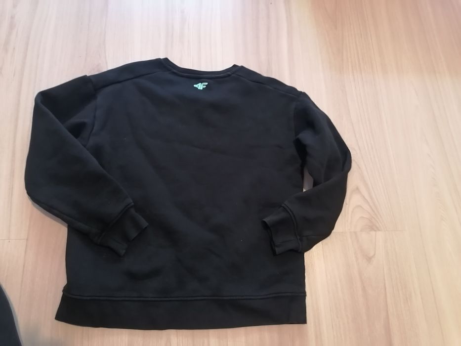 Jak nowa Bluza 152 marki 4F