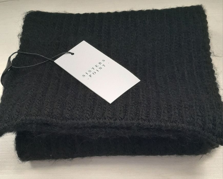 Szalik damski marki Sisters Point