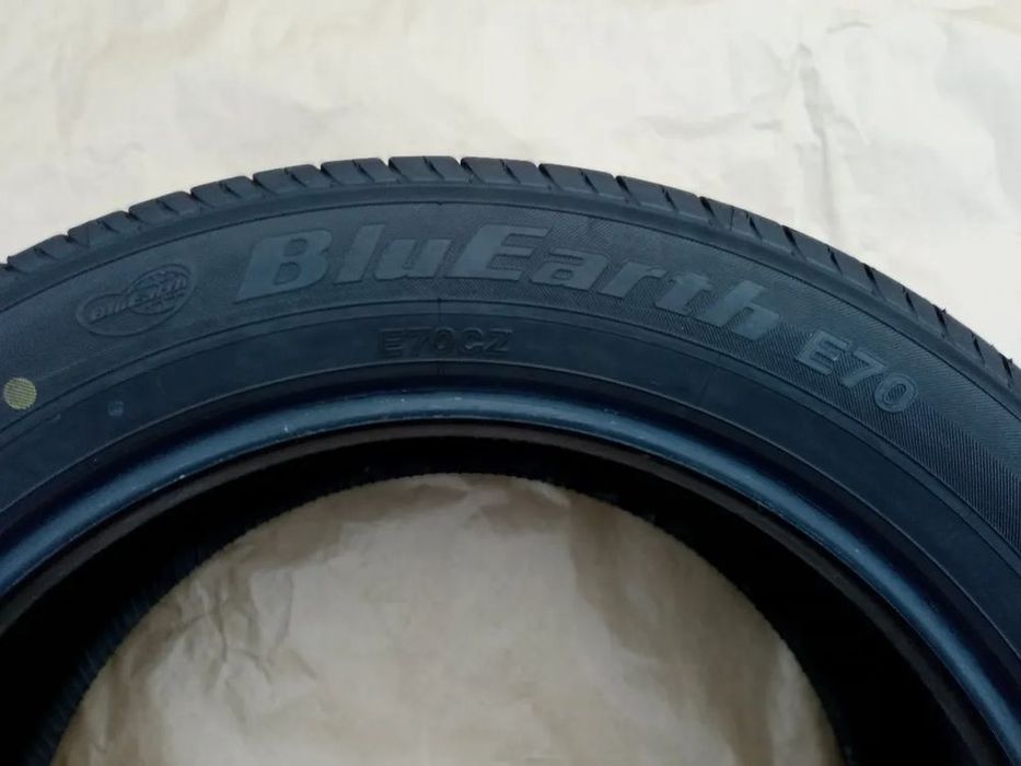 225/55r18 yokohama bluearth e70 2021 nowe