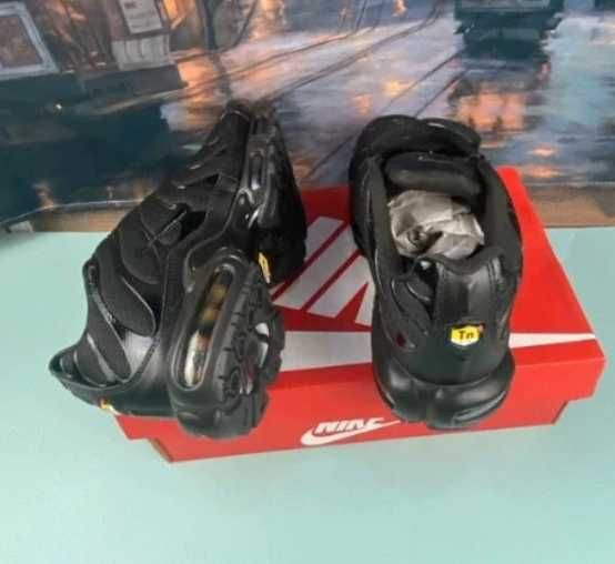 Buty Trampk Nike Air Max TN Black R. 38
