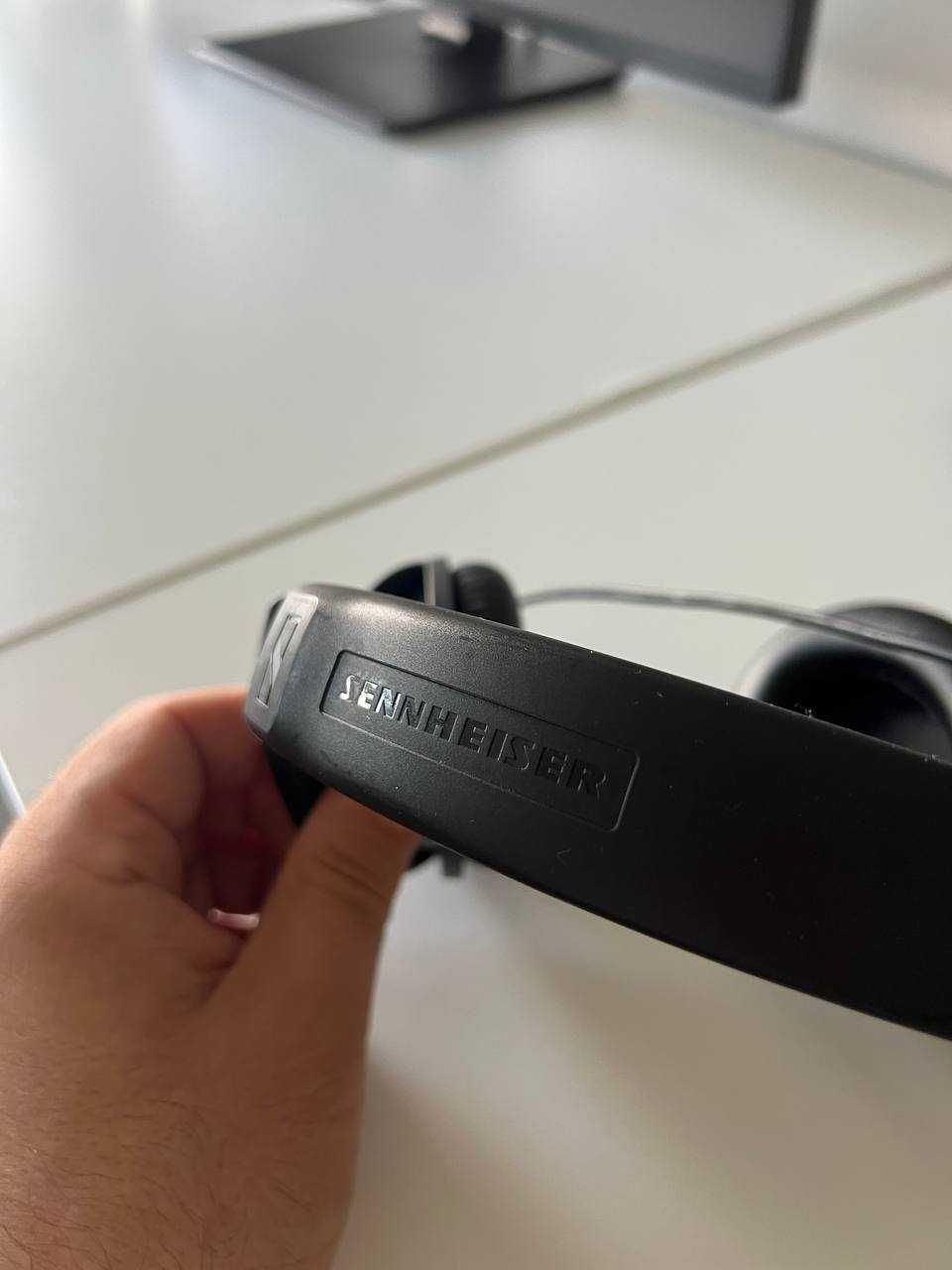 Sennheiser HD 200 Pro — stan idealny