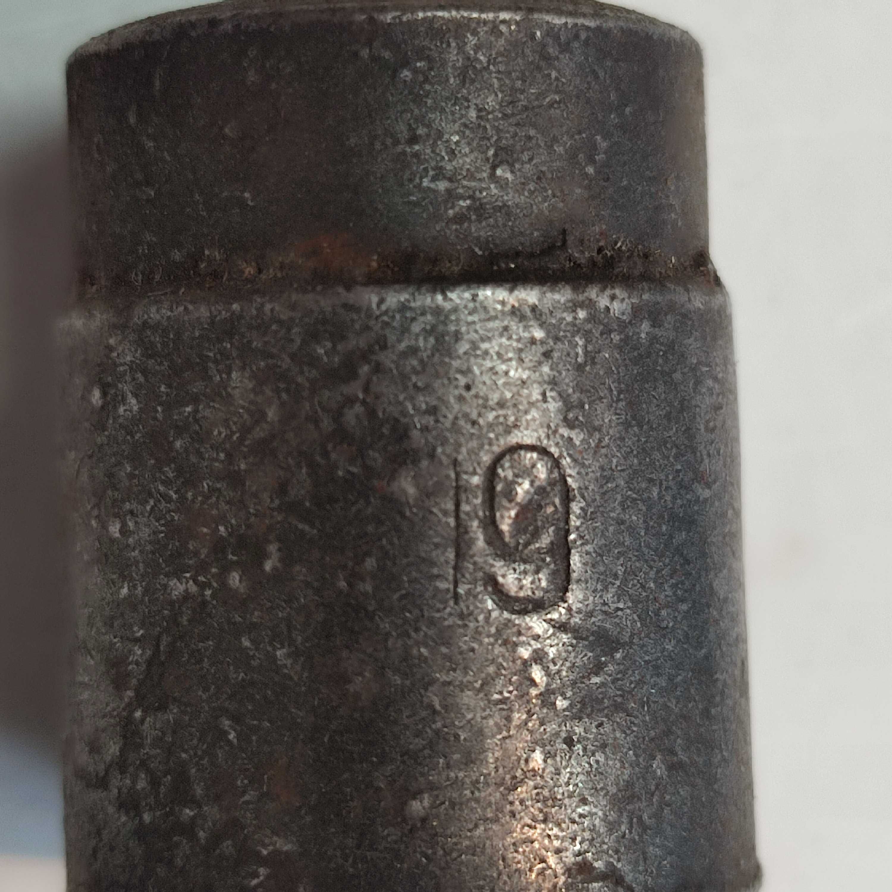 Klucz nasadkowy 19 mm