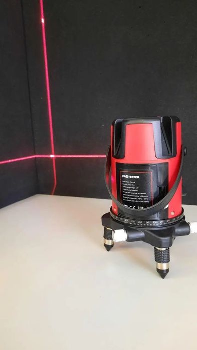 Лазерний рівень PROTESTER LL605R.