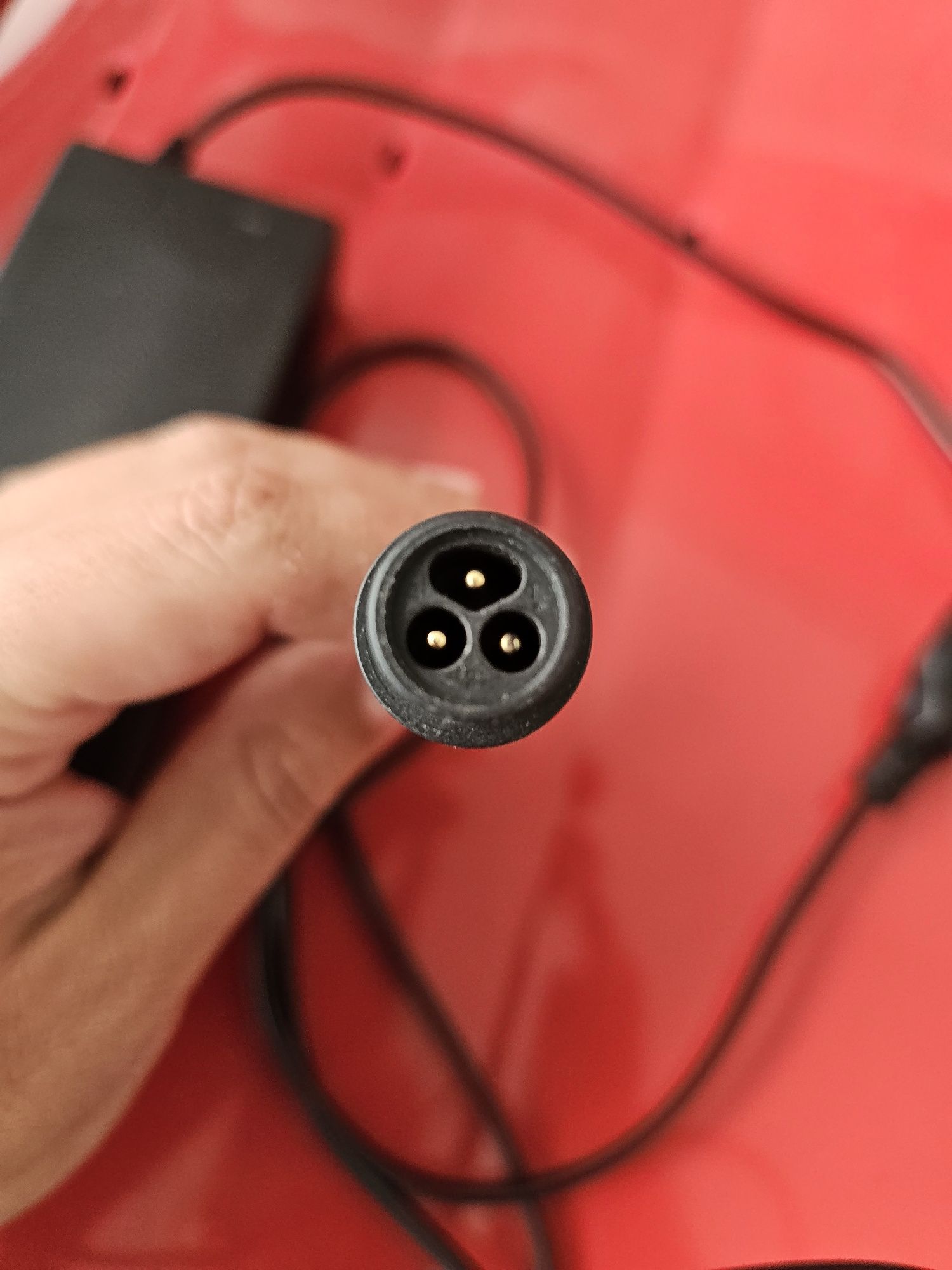 Carregador dualtron 60v( 66.4v)(Victor, spider, entre outras)