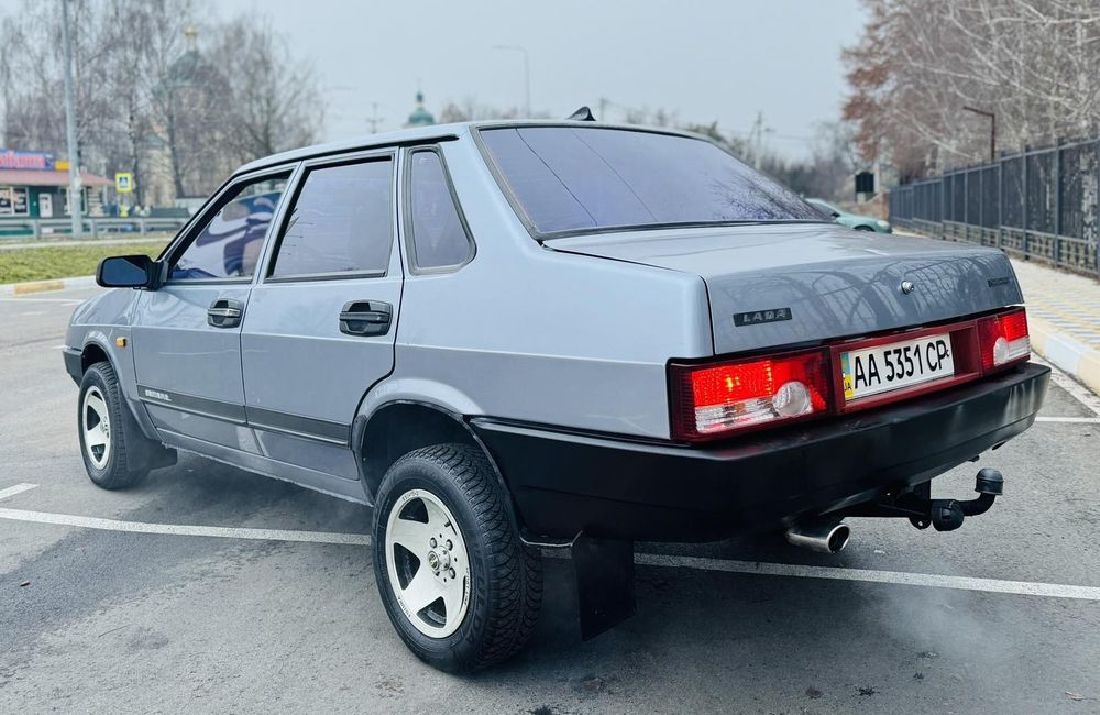 Продам ваз 2199 1.6 бензин