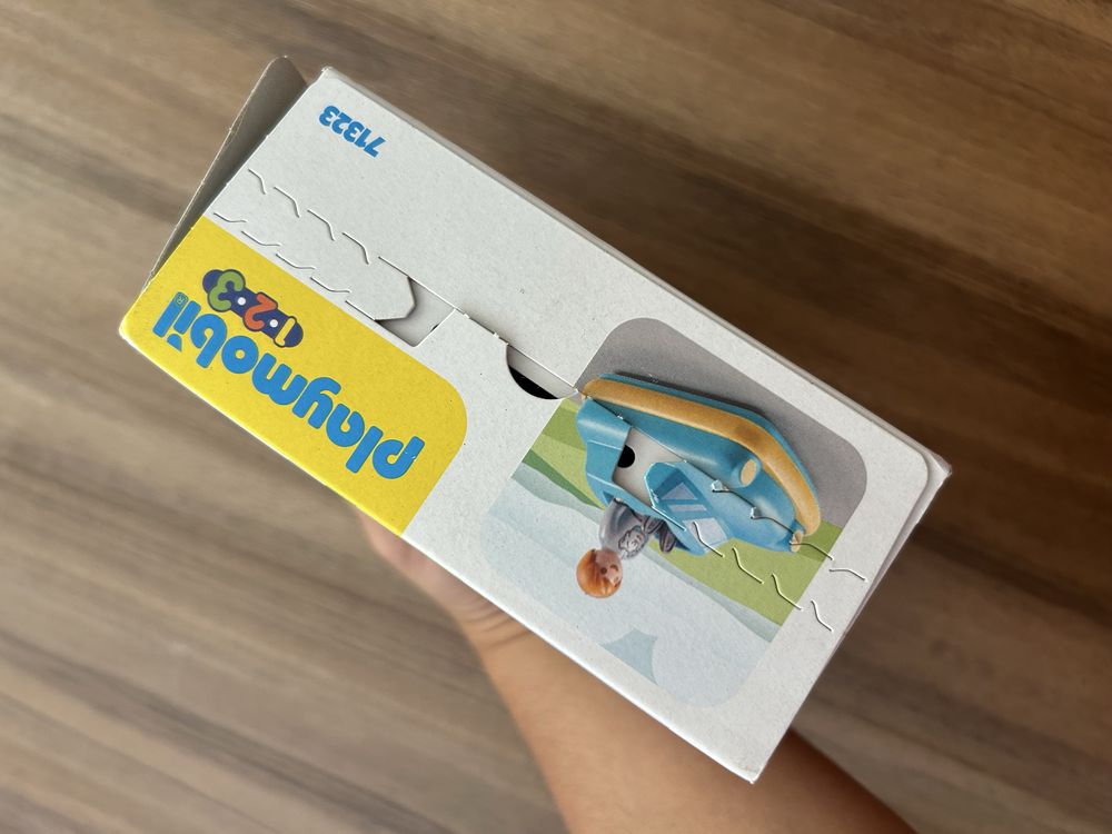Carro com boneco da Playmobil