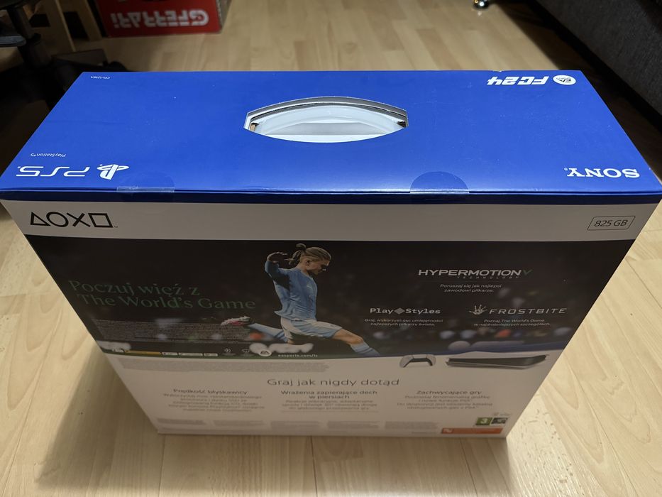 PS5 Disc Edition 825GB + EA Sports FC24 NOWA!