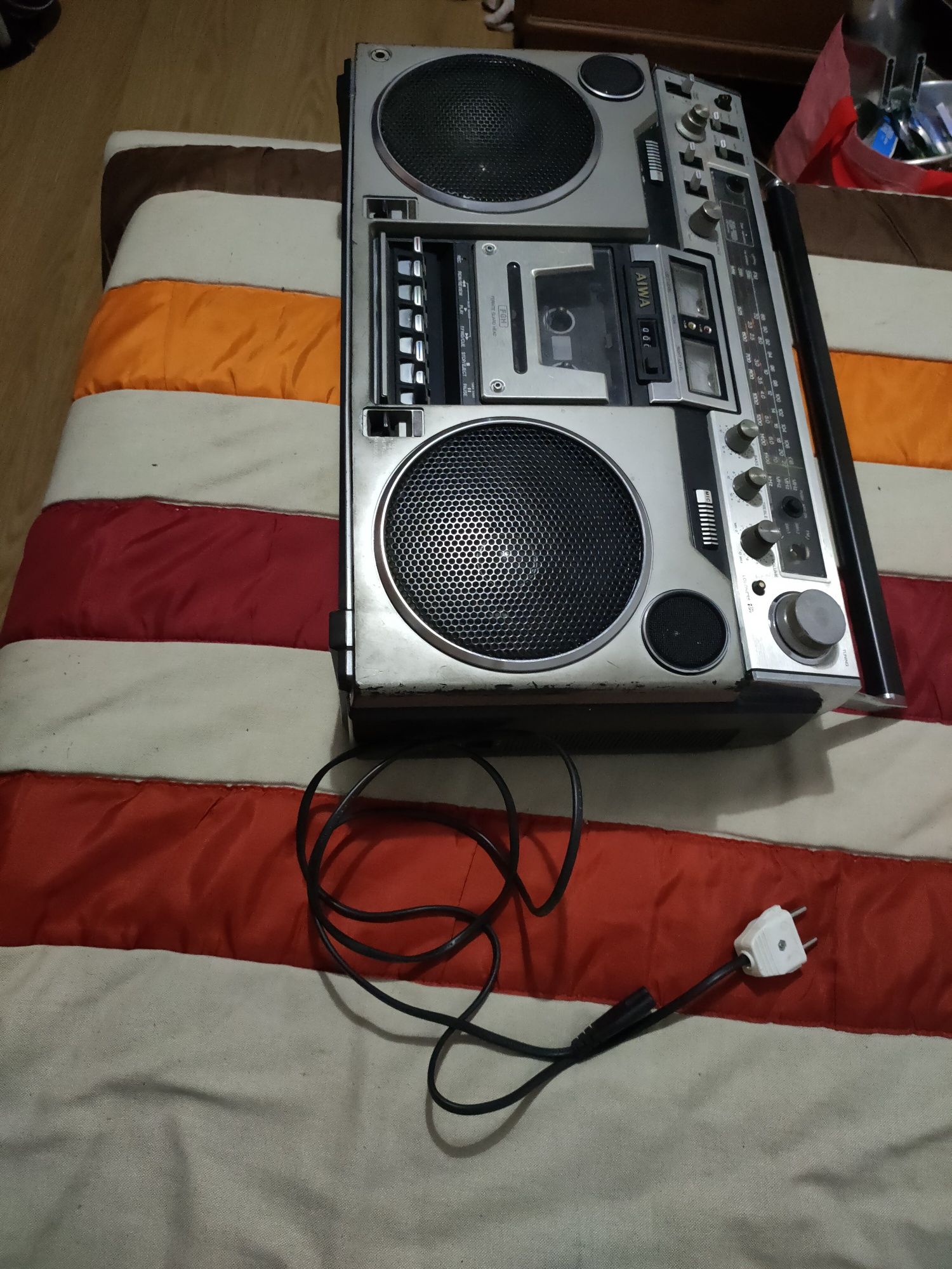 Radio pilhas/eletricidade