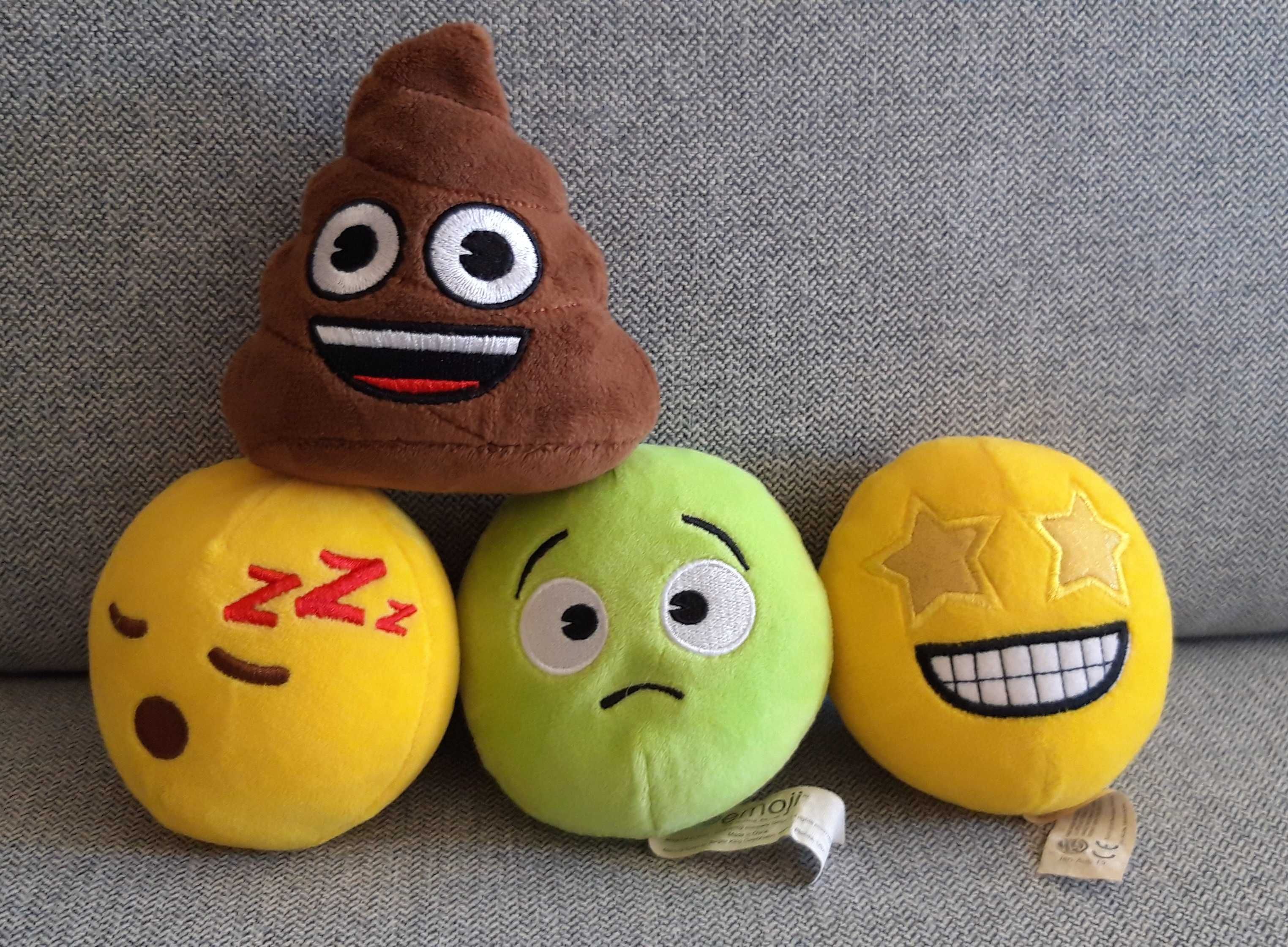 Conjunto de peluches EMOJI