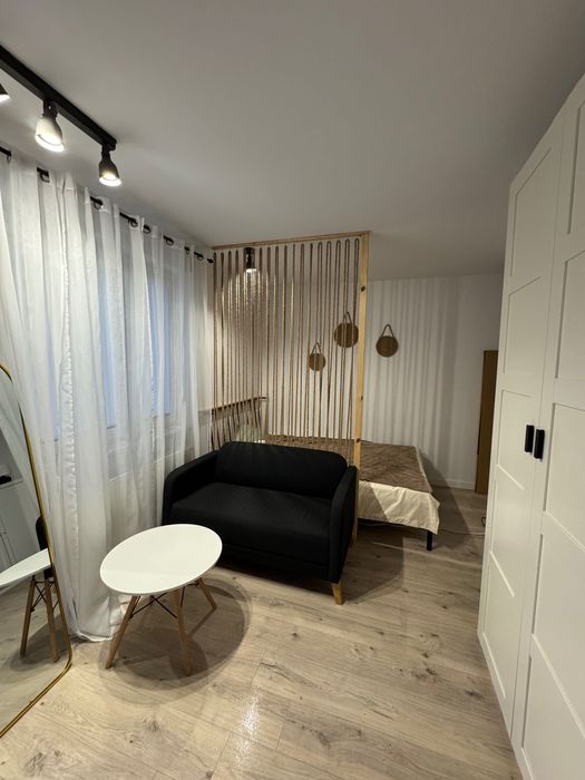 Pokój na Jeżycach z ogródkiem.