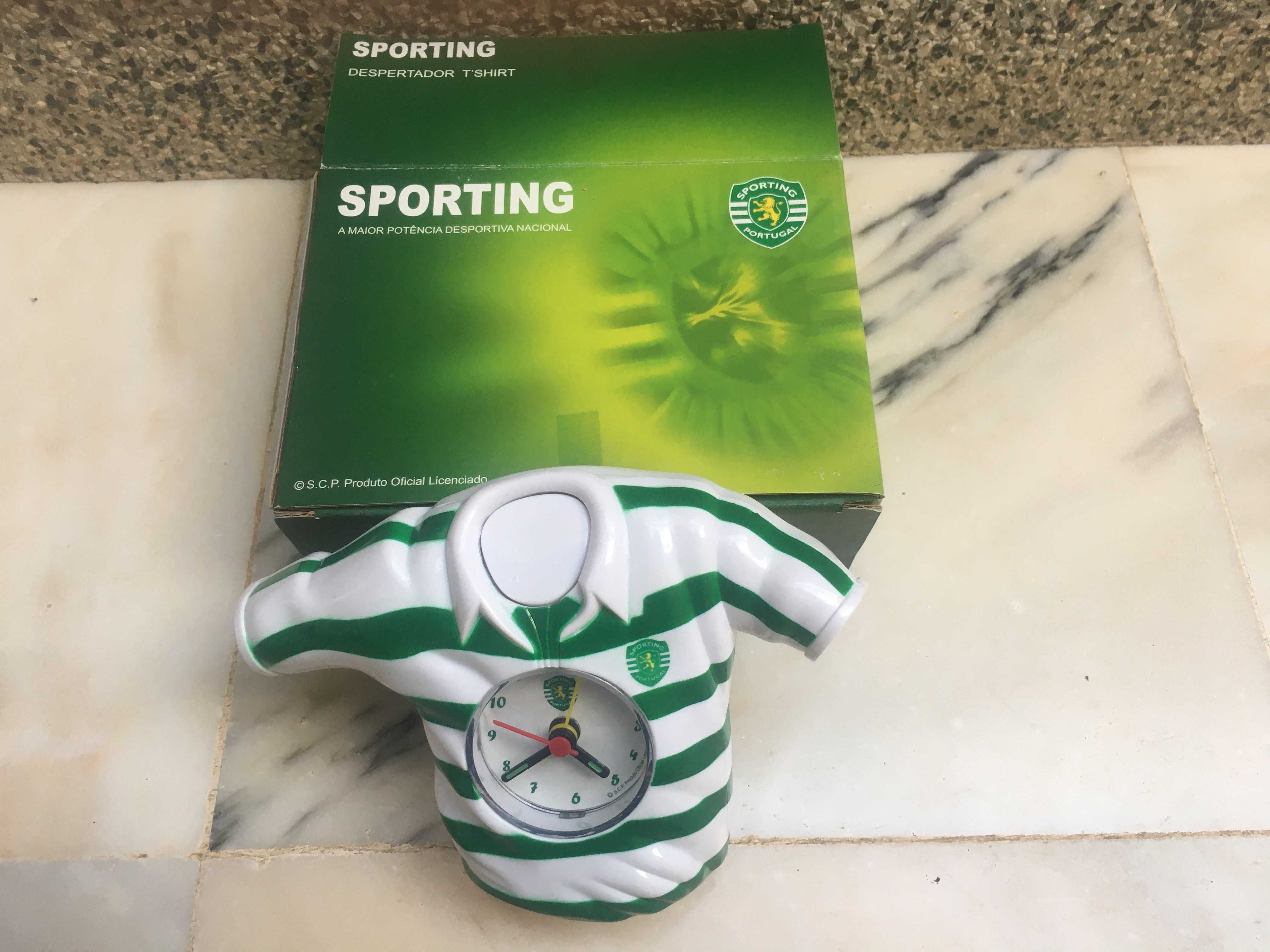 Despertador e caneca do Sporting Clube de Portugal