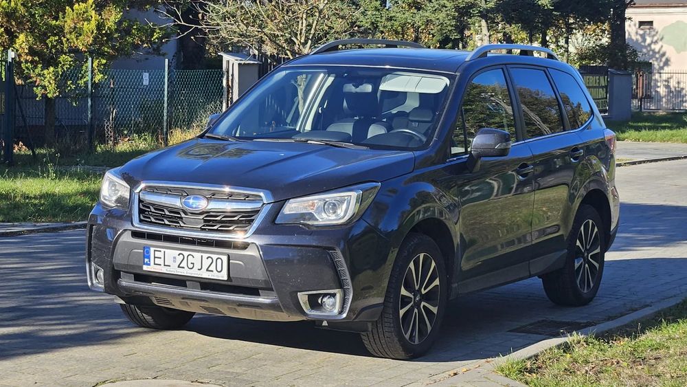 Subaru Forester Najbogatsza wersja stan idealny nieduży przebieg