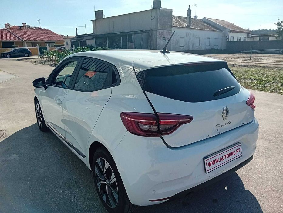 Renault Clio 1.5 blue dci Evolution c/IVA ( pequeno sinistro )