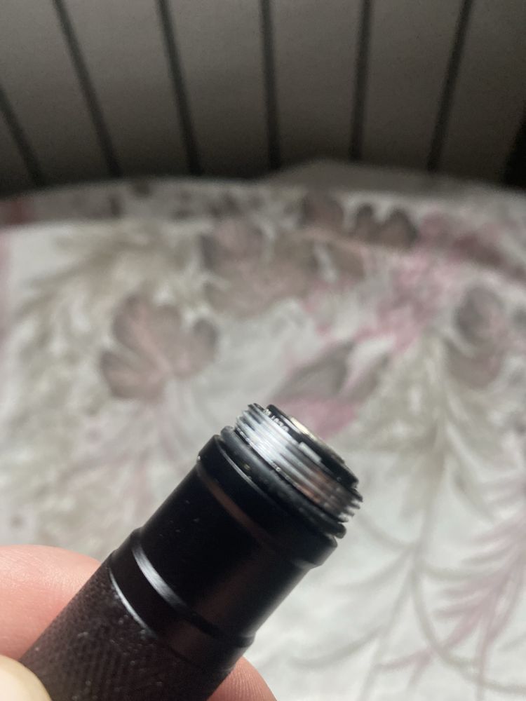 Продам фонарик алюминиевый Голландский влагостойкий!На две батареи АА!