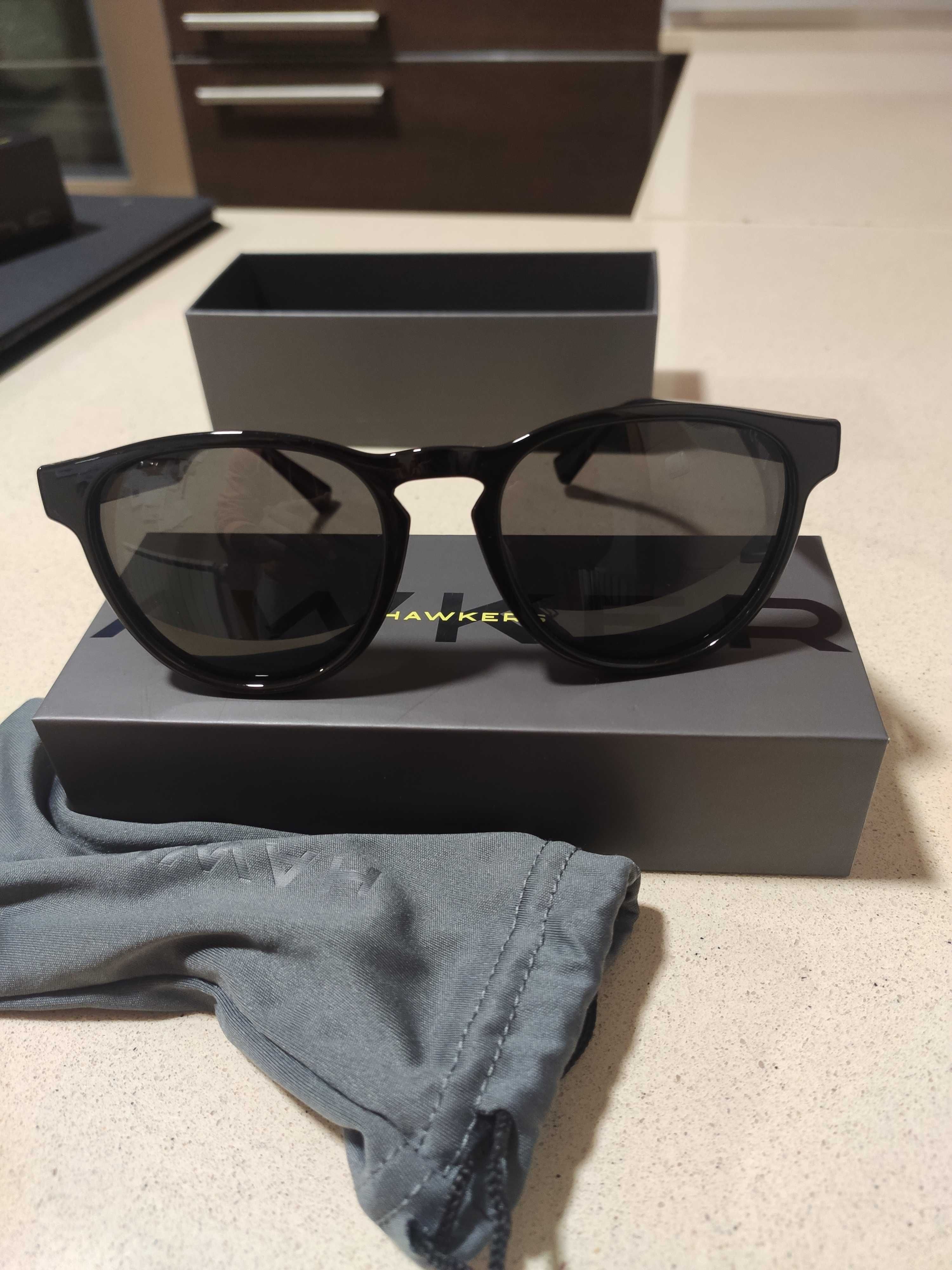 Óculos hawkers crush polarized black