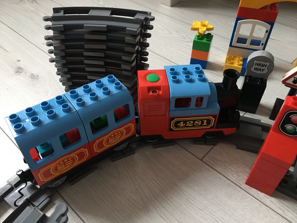 Zestaw Lego duplo kolejka pociąg parowy tory klocki