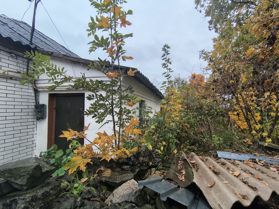 Частина будинку в Левкові