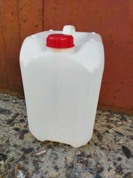 Каністри пластикові 10 л