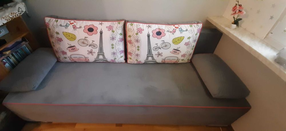 Wygodna sofa/kanapa rozkładana dziecięca/młodzieżowa w idealnym stanie