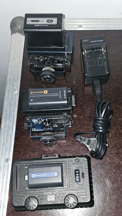 3 lampy  LED 2x Akurat