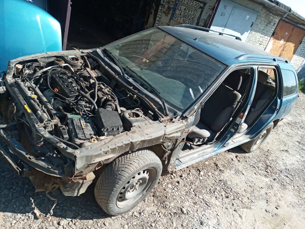 Nissan primera p11 QG18 двигун кпп