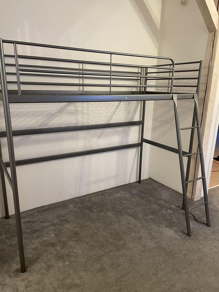 Łóżko piętrowe Ikea Svarta