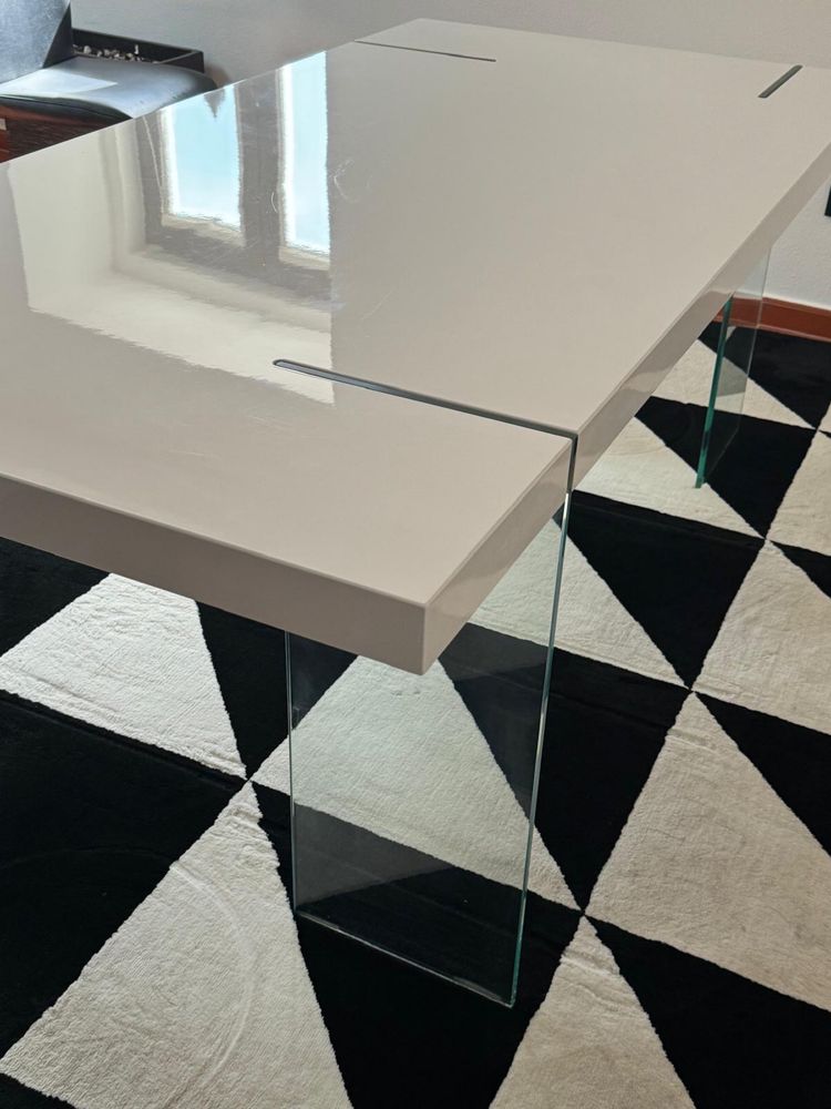 Mesa de sala de jantar
