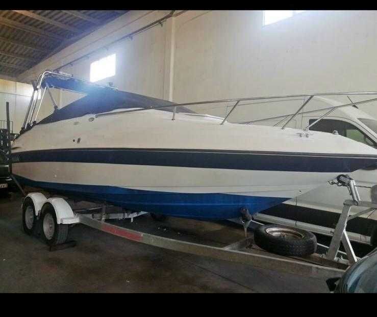 Barco Regal 222 SC Valenati, 8 pessoas Marina de Vilamoura