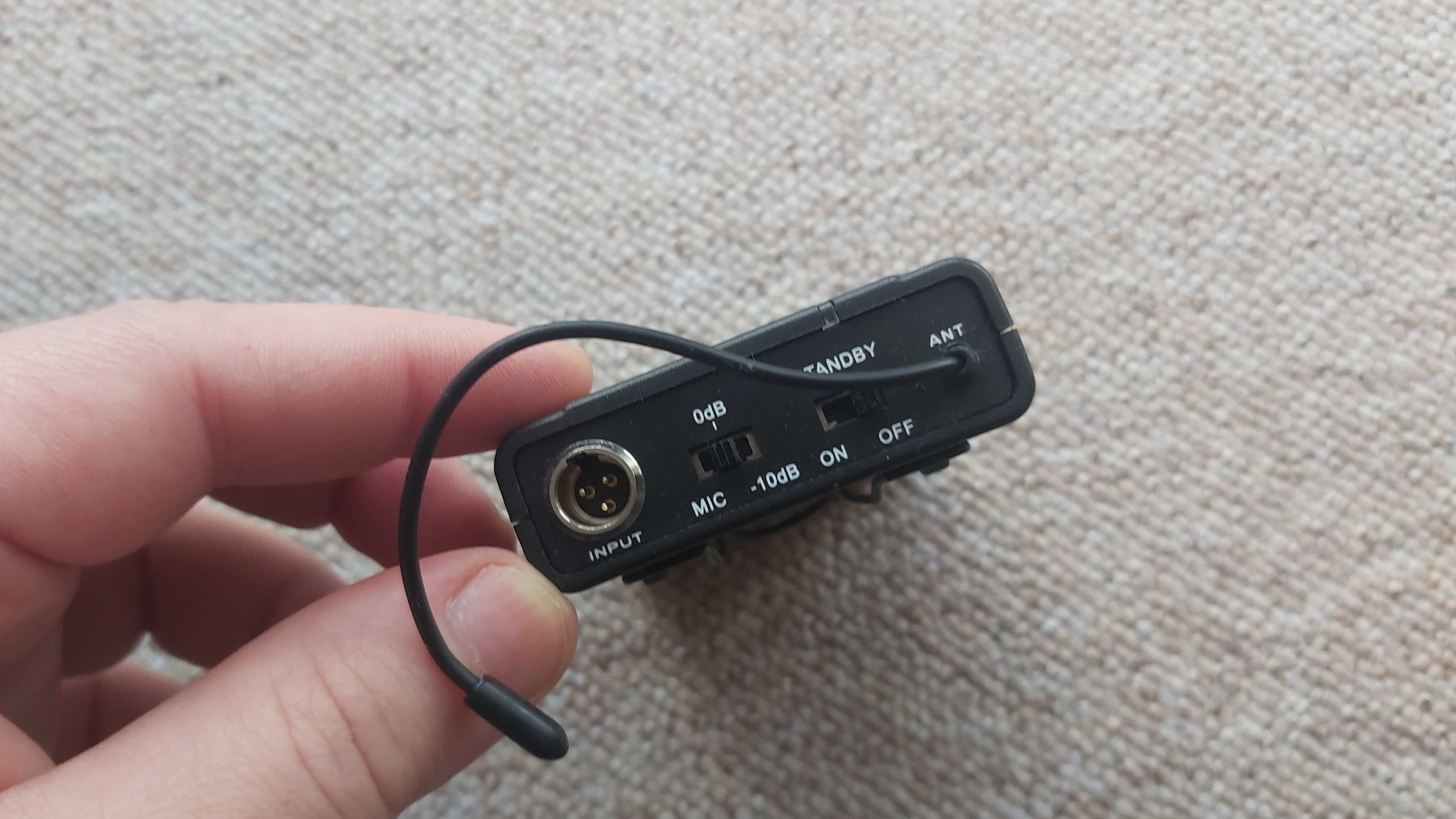 System radiowy z mikrofonem Proaudio WS-805PT UNF.