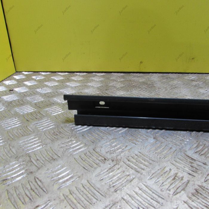 Напрямна зсувні двері Опель Виваро Рено Трафик 3 Розборка Шрот Т3